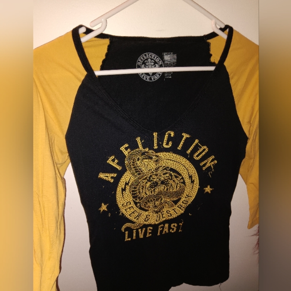 Affliction top